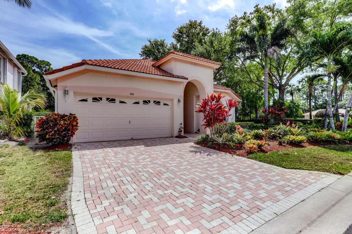 Palm Beach Gardens, FL 33418,400 Woodview CIR