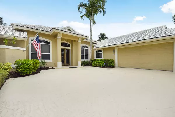 Jupiter, FL 33458,6989 Cypress Cove CIR