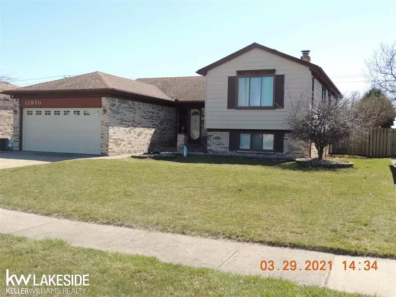 12970 Canterbury, Sterling Heights, MI 48312