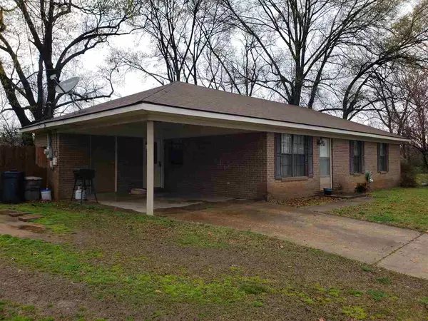 Dyersburg, TN 38063,1957 KIT CARSON RD