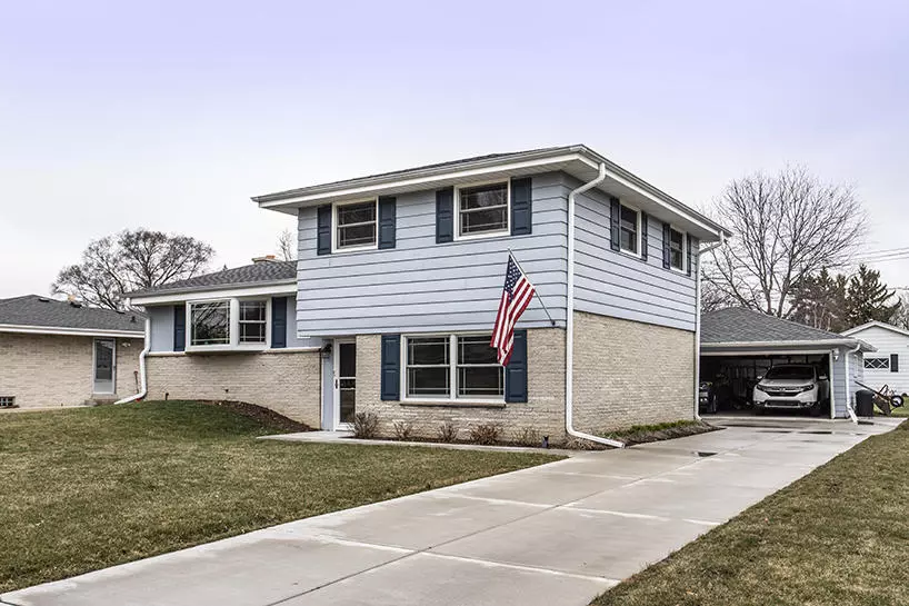 Greendale, WI 53129,6087 Oakwood Ln W