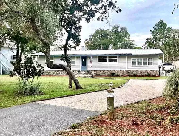 572 Mashes Sands Road, Panacea, FL 32346-0000