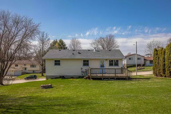 Dodgeville, WI 53533,609 Jamie St