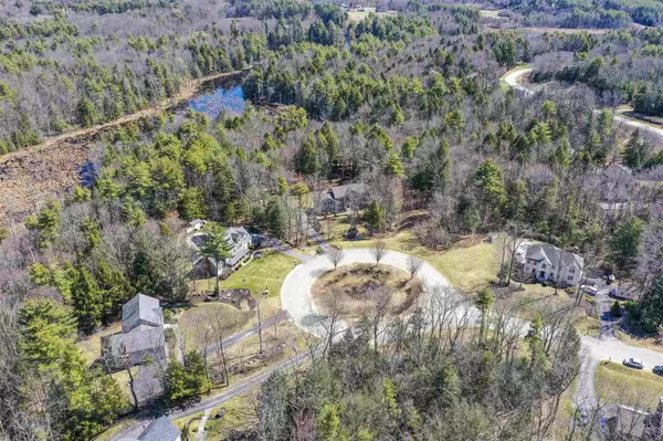 Brentwood, NH 03833,9 Greenleaf CIR