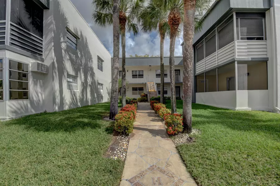 353 E E Normandy H LN, Delray Beach, FL 33484