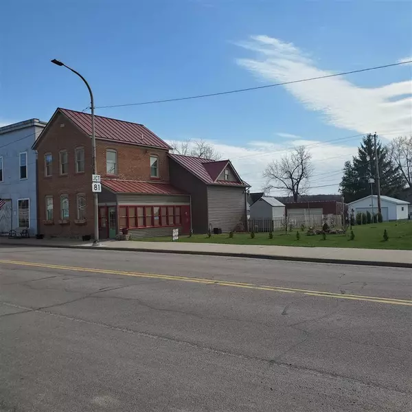 Cassville, WI 53806,212 W Amelia St