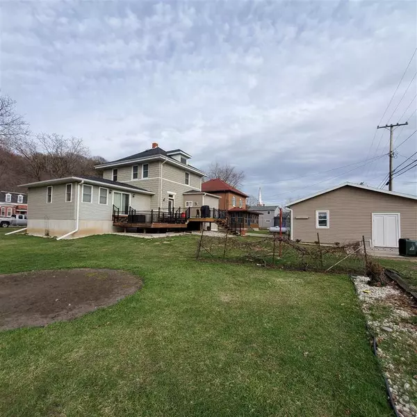 Cassville, WI 53806,418 E Dewey St