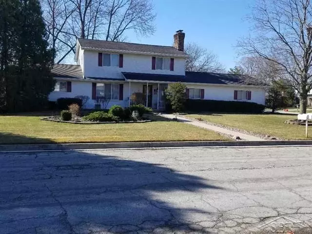 5503 PILGRIM DR, Saginaw, MI 48638