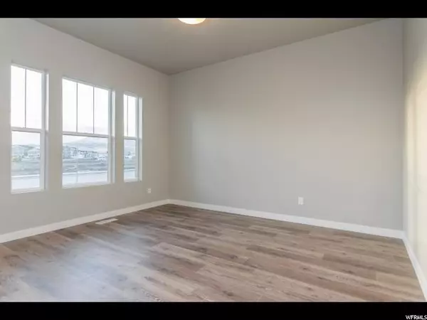 Lehi, UT 84043,2476 N CRAMDEN DR #301