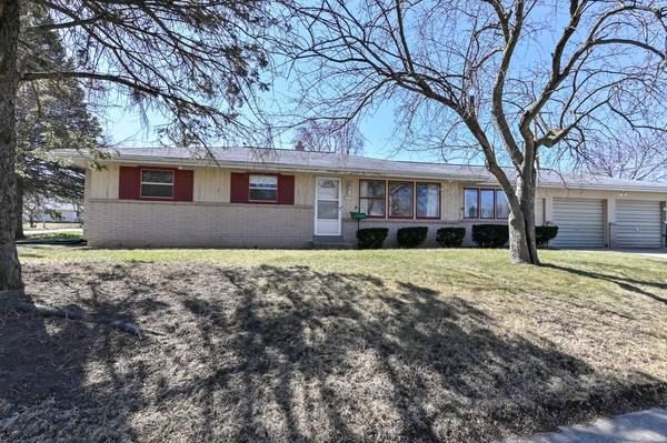 N84W15183 Knoll Ter, Menomonee Falls, WI 53051