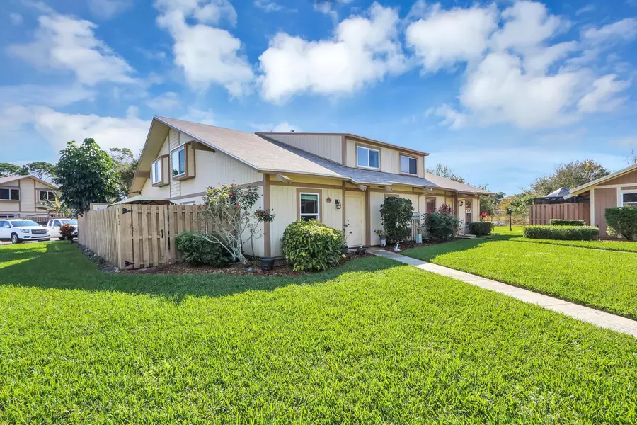 193 Maplecrest CIR 193, Jupiter, FL 33458