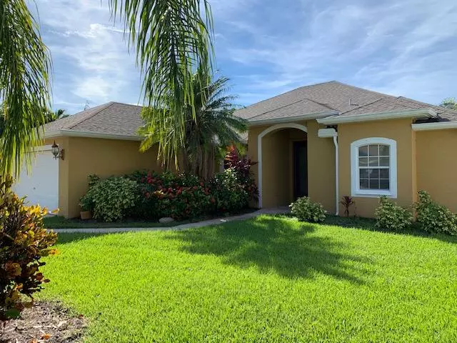 324 NW Emilia WAY, Jensen Beach, FL 34957