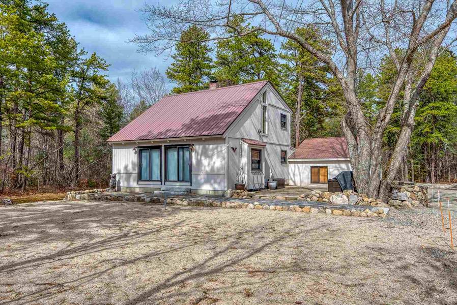 424 Ossipee Lake RD, Freedom, NH 03836