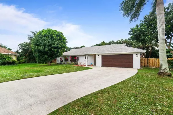 Boynton Beach, FL 33436,4242 Pine Cone LN