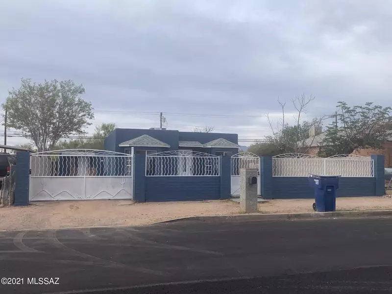 120 W Aviation Drive, Tucson, AZ 85714