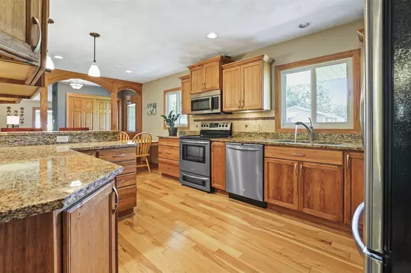 Cross Plains, WI 53528,2624 Pleasant View Ln