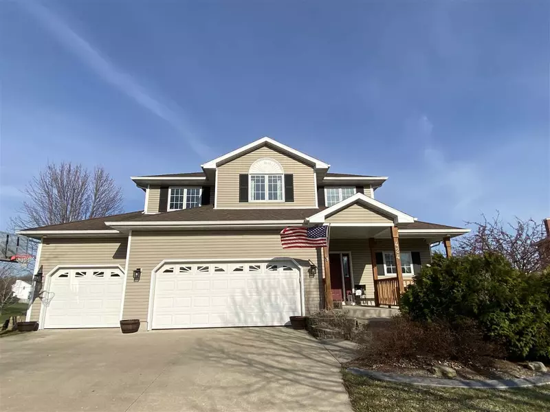 424 Pheasant Ct, Deerfield, WI 53531