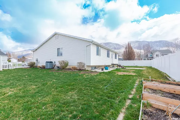 Centerville, UT 84014,577 W JIM BRIDGER DR. N