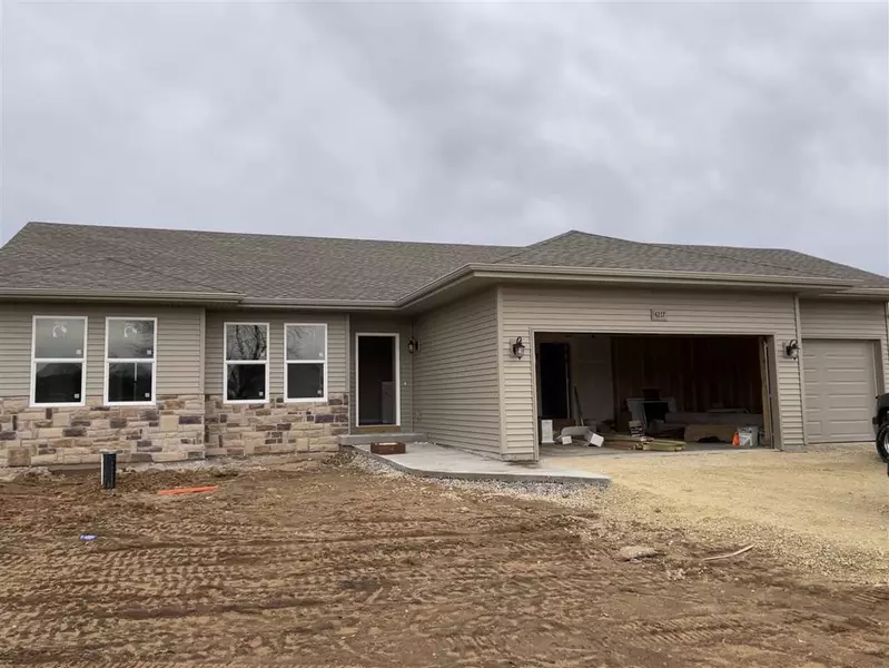 N4217 Country Club Dr, Brodhead, WI 53520