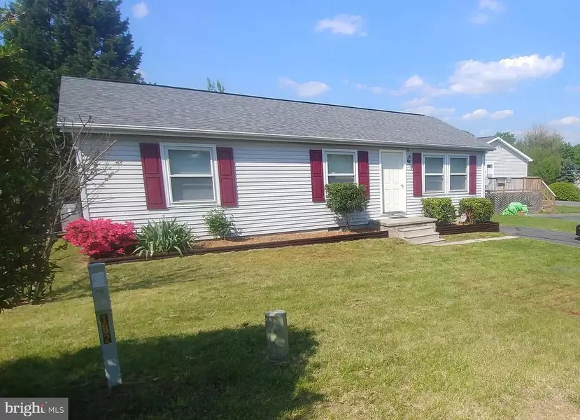 20 YARROW CIRCLE, Martinsburg, WV 25401