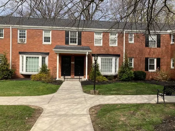 Sewickley, PA 15143,848 Thorn St #82