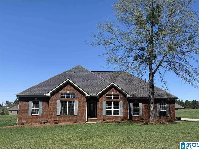 210 CREST LOOP ROAD, Clanton, AL 35045