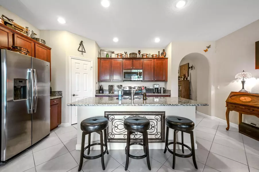 10205 Wellington Parc DR, Wellington, FL 33449