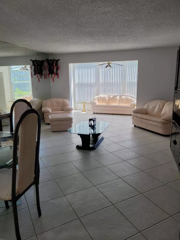 Boynton Beach, FL 33435,330 NE 26th AVE 214