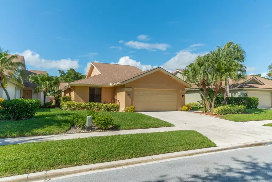 332 Ridge RD, Jupiter, FL 33477