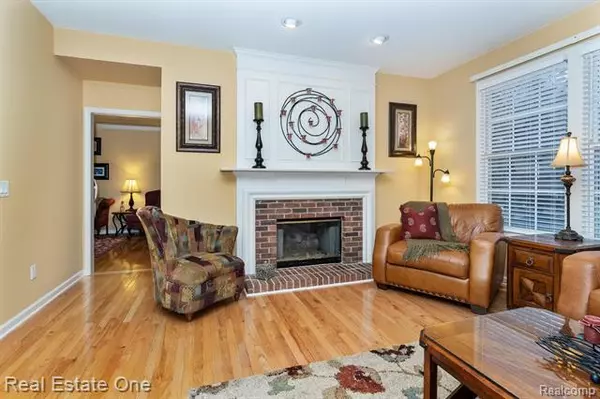 Rochester Hills, MI 48307,1760 BEDLINGTON CRT