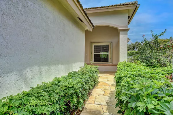 Lake Worth, FL 33463,6428 Grand Cypress CIR