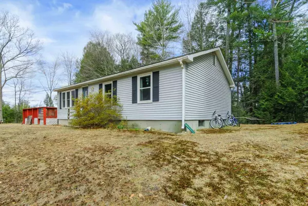 Barnstead, NH 03225,31 Lincoln LN