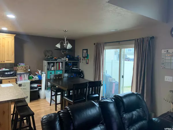 Hyrum, UT 84319,406 S 1320 E