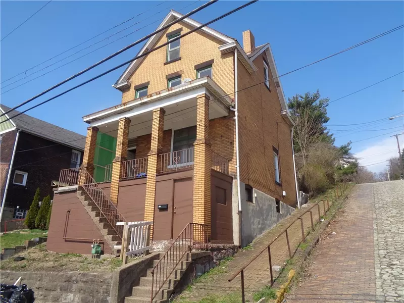 445 Stokes Ave, Braddock, PA 15104