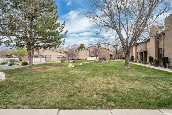 Sandy, UT 84094,8758 S OAKWOOD PARK CIR