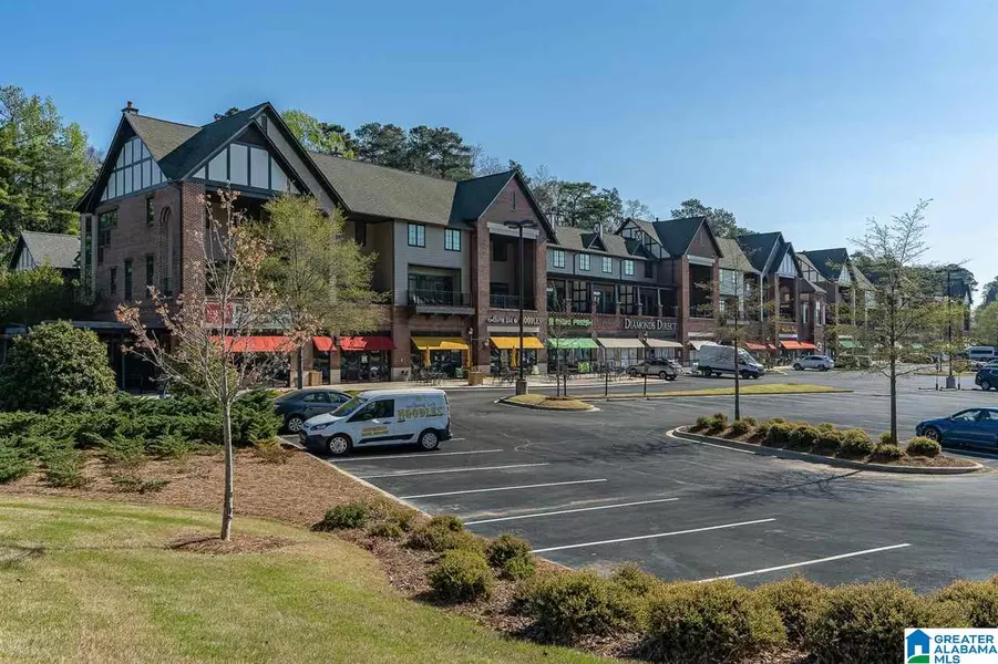 2908 CAHABA VILLAGE PLACE #2908, Mountain Brook, AL 35243