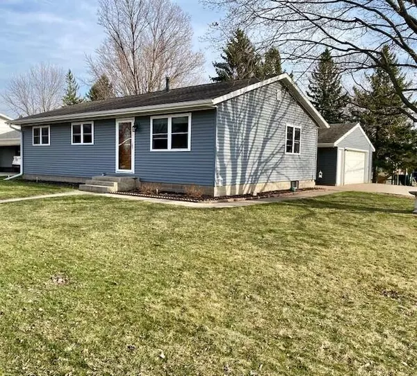 604 Monica CT,  Onalaska,  WI 54650