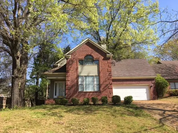 8686 CHRIS SUZANNE CIR, Memphis, TN 38018