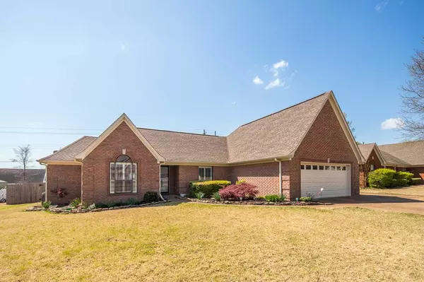 6337 GRASSY POINT CV, Bartlett, TN 38135