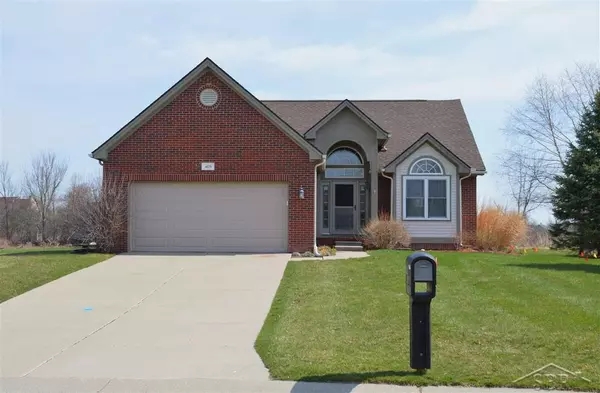 4175 Maplewood Meadows, Grand Blanc, MI 48439