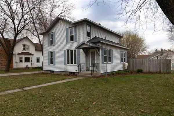 46 W Madison Ave, Milton, WI 53563