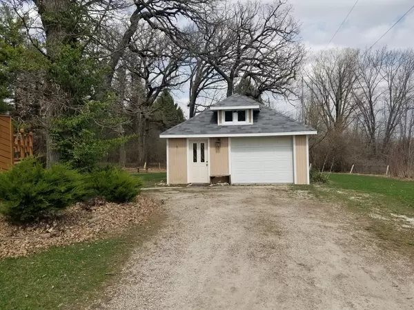 Paris, WI 53144,12206 60th St