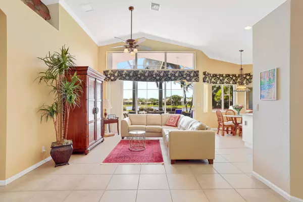 West Palm Beach, FL 33411,9335 Heron Cove DR