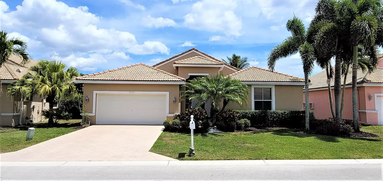 9256 Cove Point CIR, Boynton Beach, FL 33472