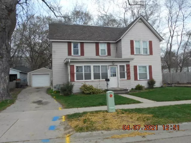 624 E South St, Stoughton, WI 53589