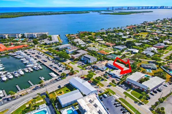 North Palm Beach, FL 33408,148 Yacht Club DR 12