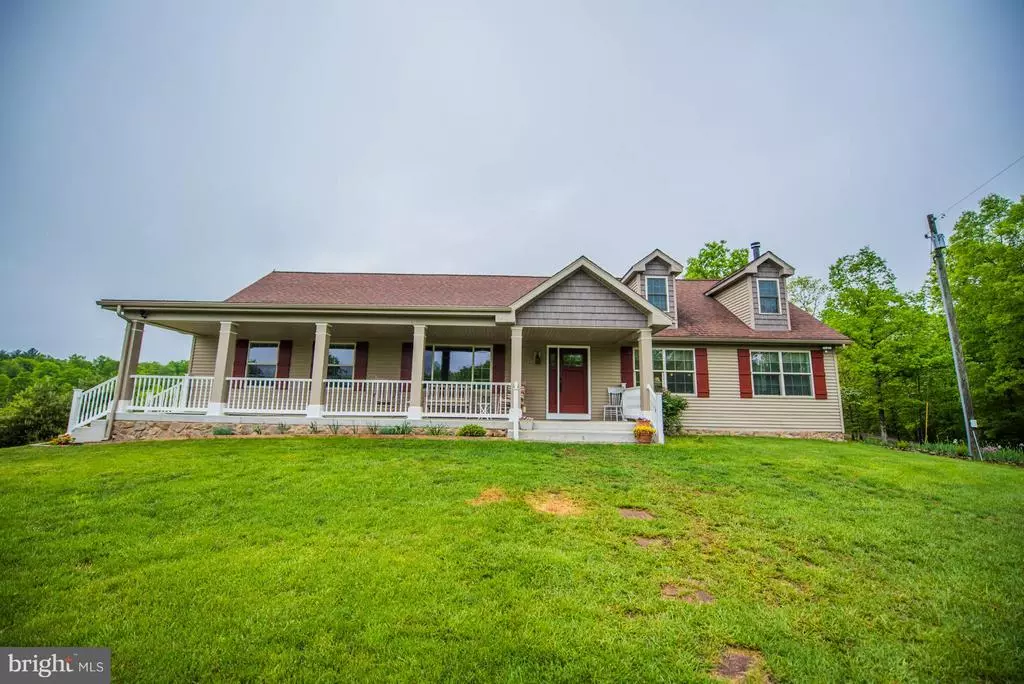 Berkeley Springs, WV 25411,117 GAZING STAR LN #117