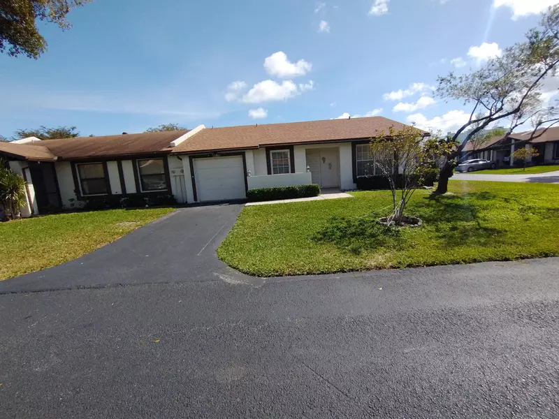 15967 Forsythia CIR, Delray Beach, FL 33484