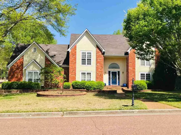 352 SONGBIRD RD, Collierville, TN 38017