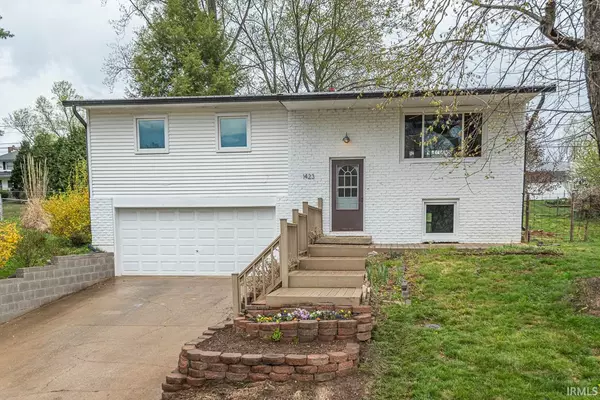 1423 E Dunstan Drive, Bloomington, IN 47401